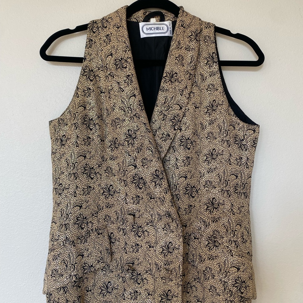 MICHI Black and Tan Patterned Vest